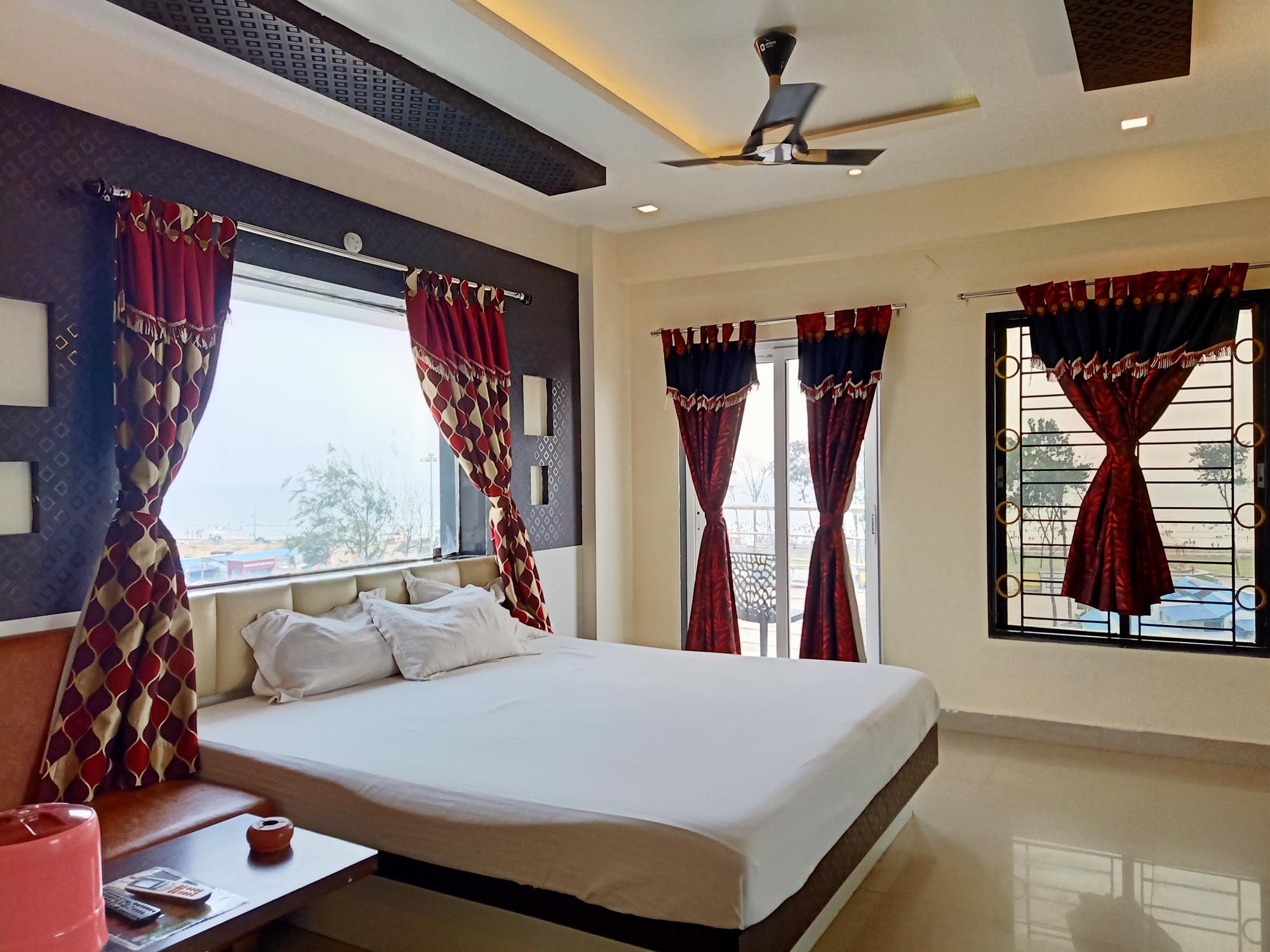 Super Deluxe Room